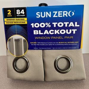 Sun Zero Total Blackout Window Panel Pair, 40 in wide x 84 in long. NWT